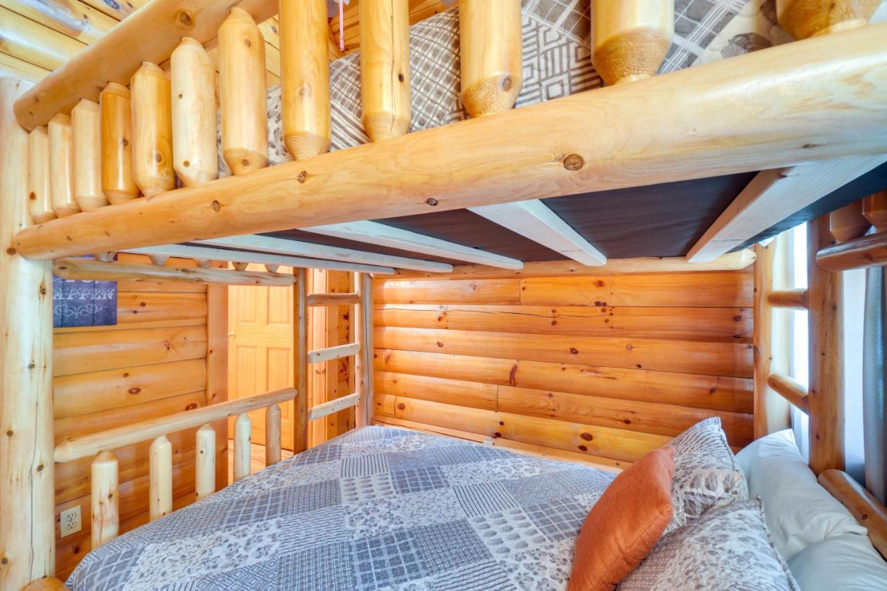 Lovely Gatlinburg Cabin With Private Hot Tub! Exterior photo